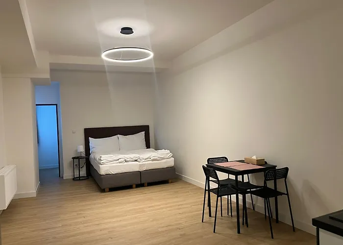 Post 120 Suites Prag